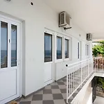 Bella Vista